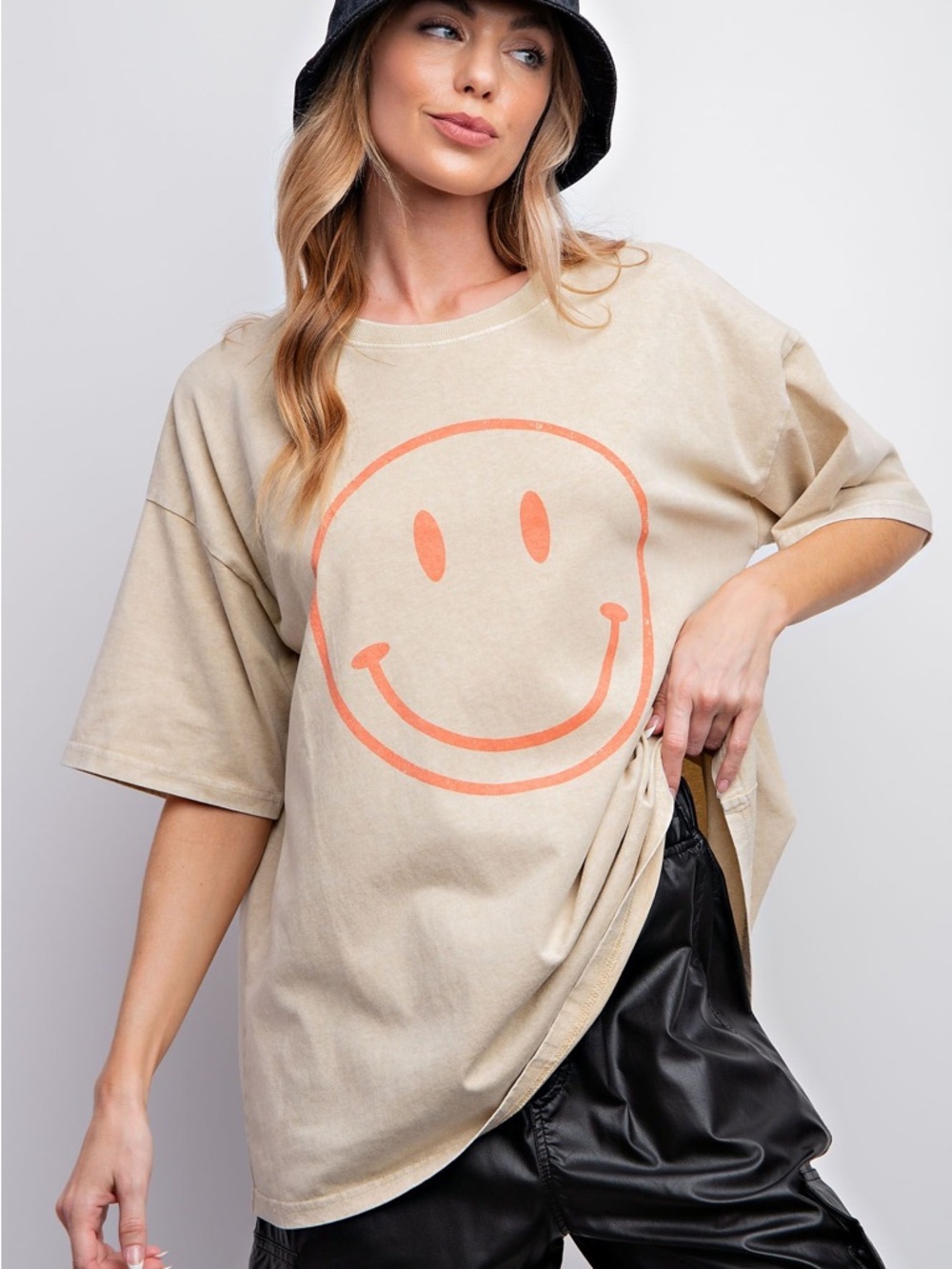 Easel Beige Tee with Orange Smiley Graphic - Picture 4 of 5